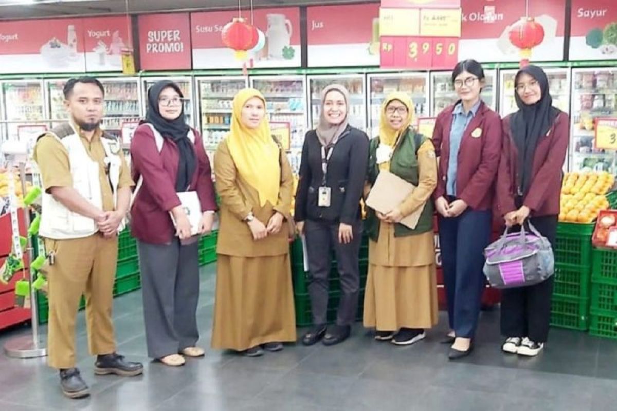 DKP Kota Tangerang datangi pusat belanja cek izin edar pangan