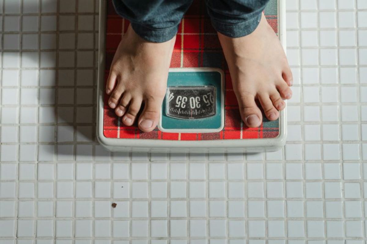 Kiat turunkan berat badan lewat pola makan dan aktivitas