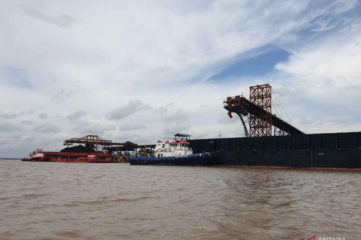 DPRD Palembang minta tongkang  batubara kurangi volume