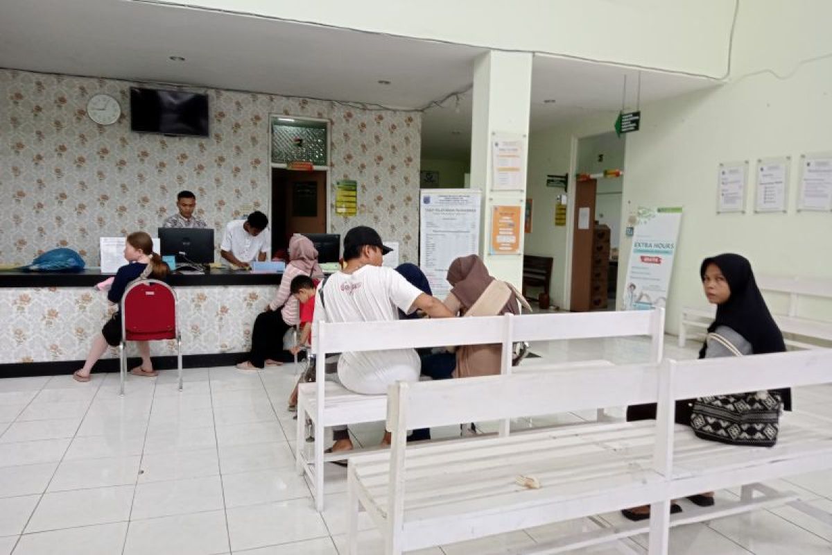 Ministry readies round-the-clock health centers for election day