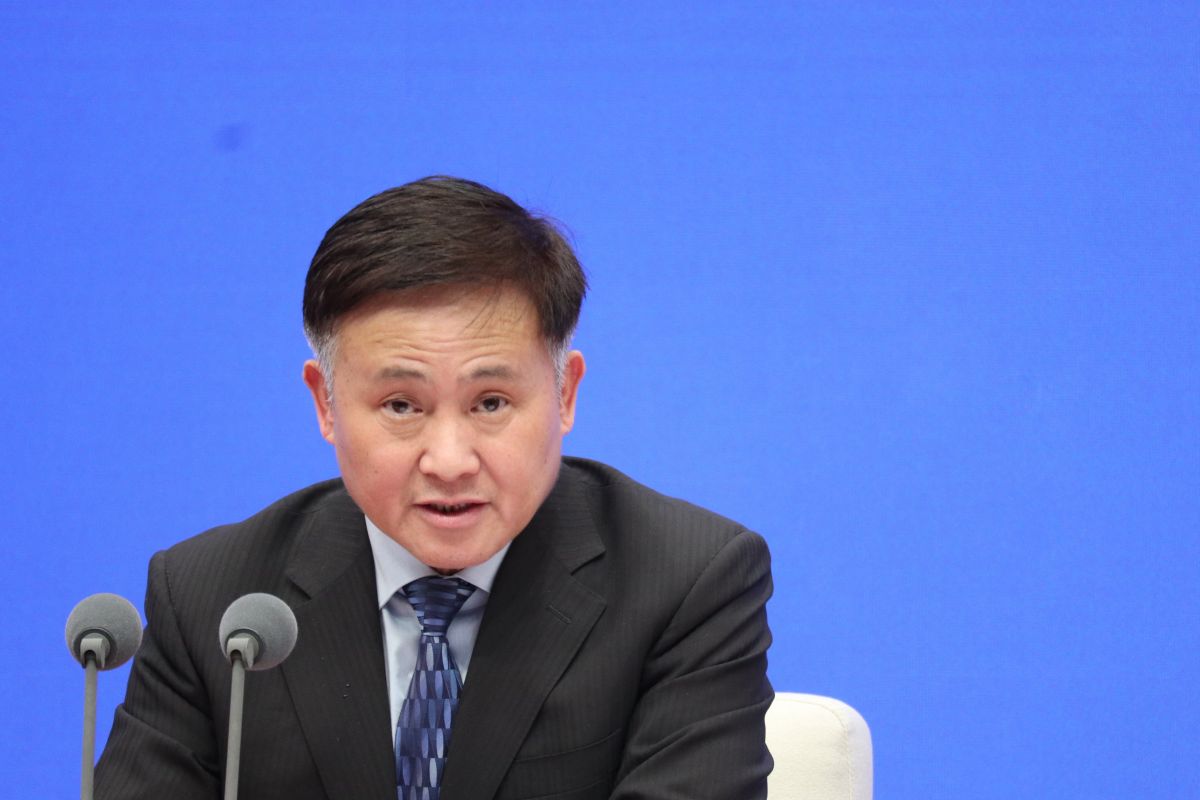 Bank Sentral China memangkas cadangan wajib perbankan