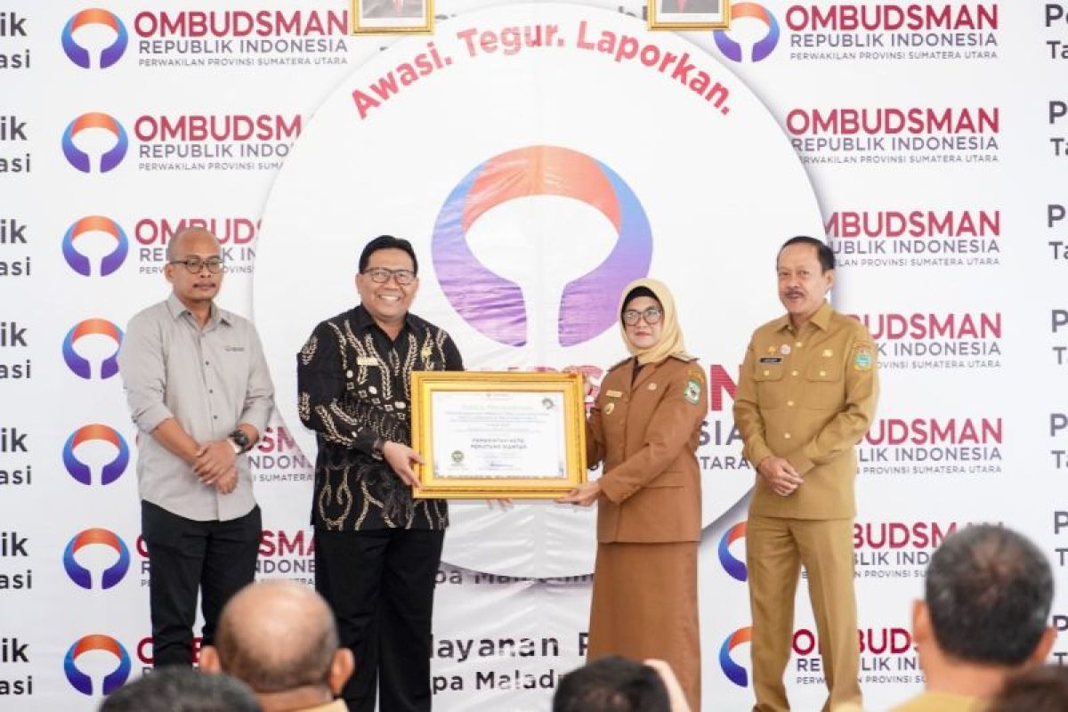 Pemkot Pematangsiantar raih penghargaan pelayanan publik dari Ombudsman