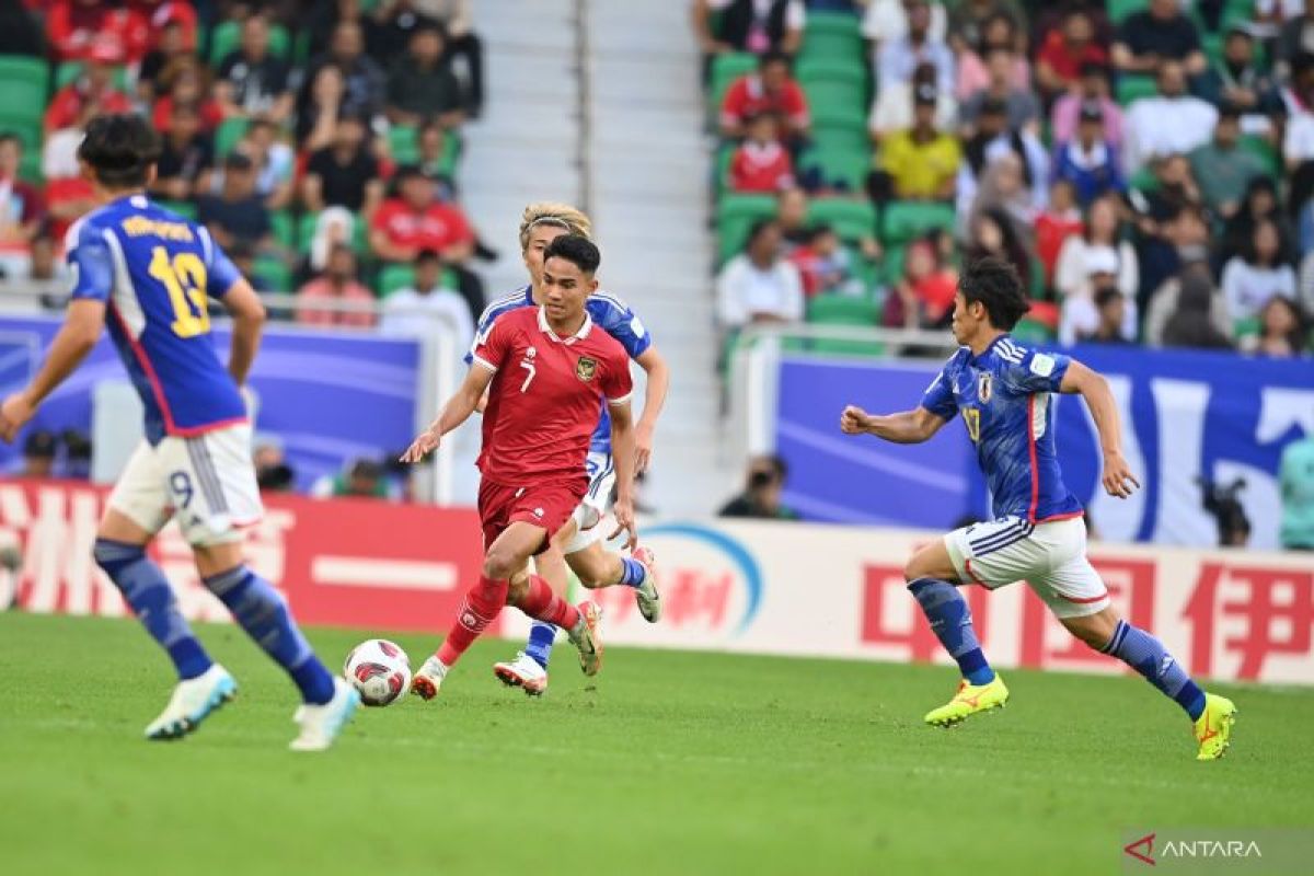 Gol penalti buat Indonesia tertinggal 0-1 dari Jepang di babak pertama