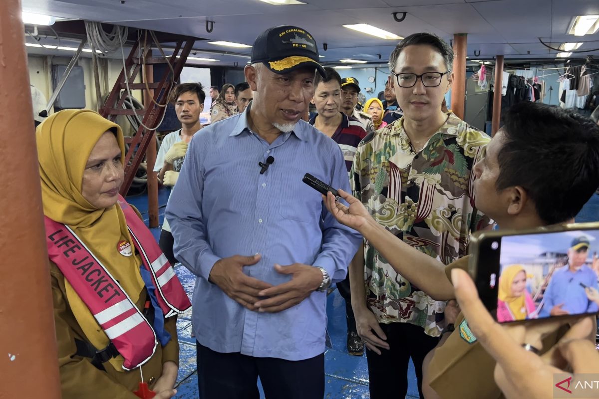 Gubernur minta Sumbar majukan budi daya lobster laut