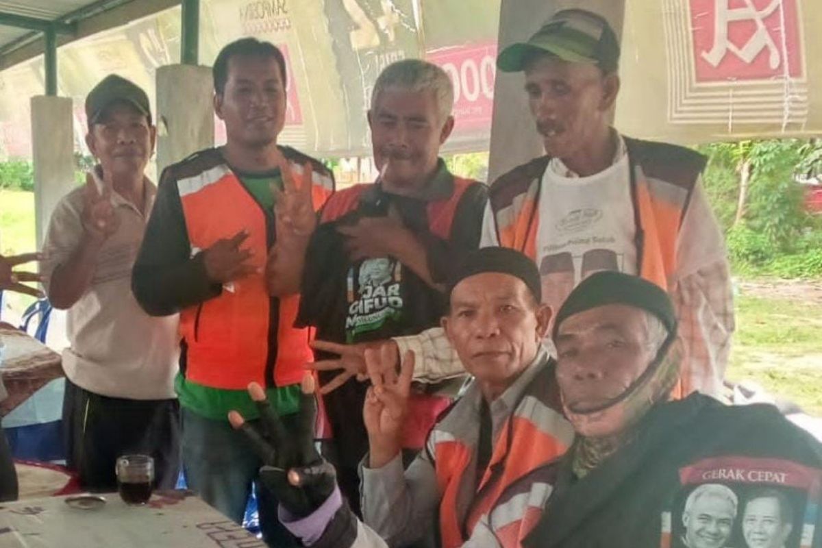Persatuan ojek dan relawan di Sumbawa Barat dukung Ganjar-Mahfud