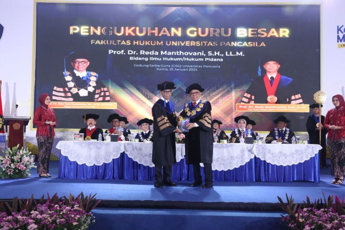 Universitas Pancasila kukuhkan Prof Dr Reda Manthovani sebagai guru besar