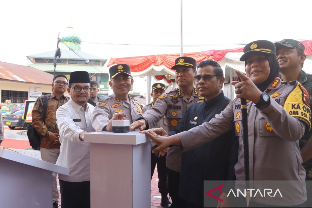 Kapolda Sumbar resmikan Rumah Dinas Tri Arga Polresta Bukittinggi