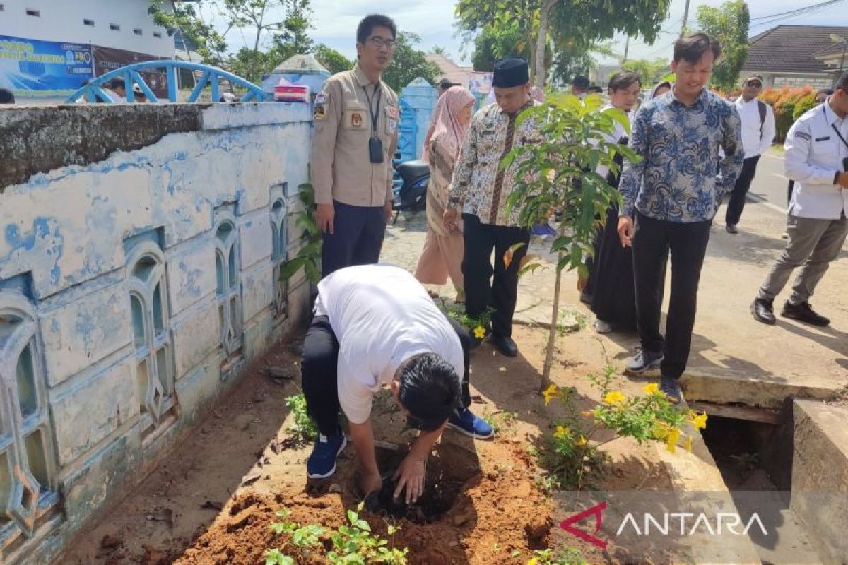 KPPS Kota Bengkulu tanam 6.895 bibit pohon untuk penghijauan