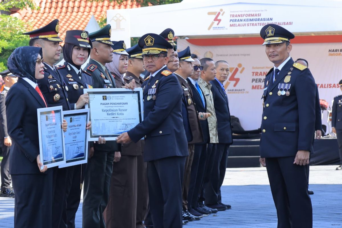 Kemenkumham perkuat keimigrasian jelang operasional Bandara Dhoho