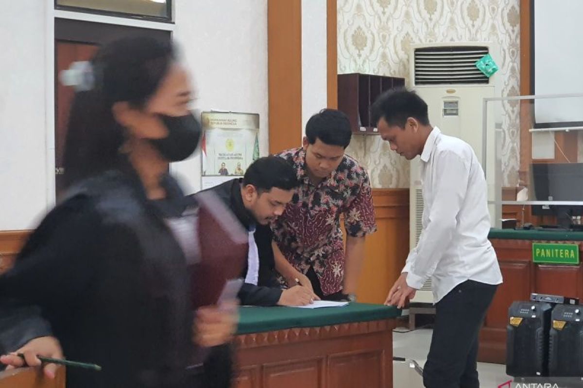 Hakim jebloskan pengedar sabu ke dalam bui selama 8 tahun