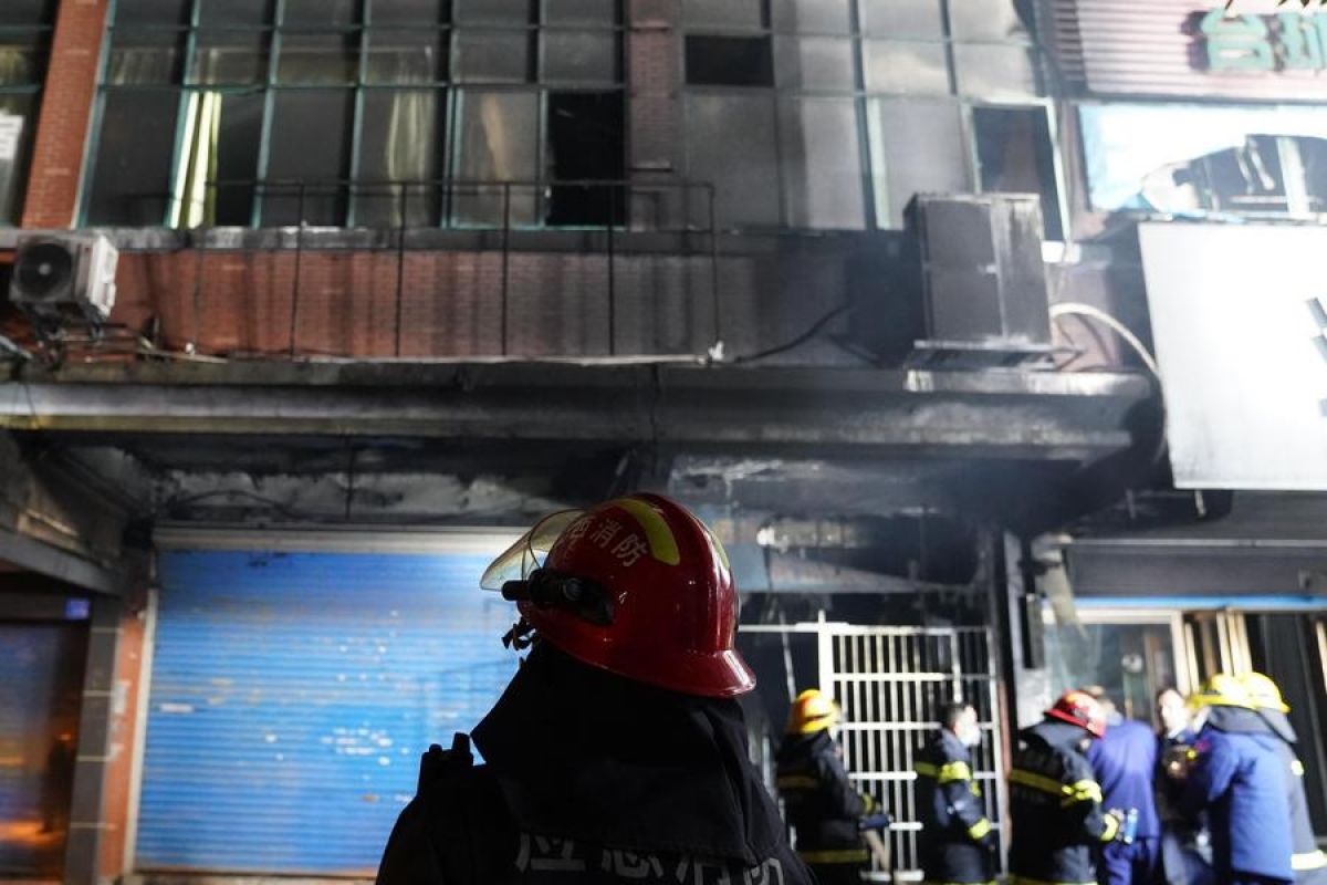 Kebakaran gedung di China akibat penggunaan api secara ilegal