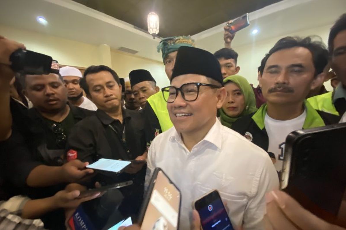 Cak Imin: Paslon yang pasang wajahnya di beras bansos itu tak etis