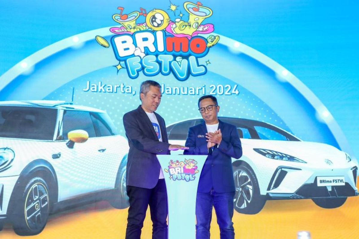 Transaksi Pakai BRImo, 15 Nasabah Ini Menangkan Mobil Listrik Keren!