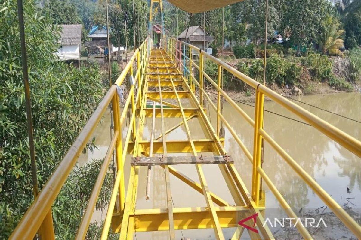 PUPR rehap jembatan gantung di Desa Sungai Kupang