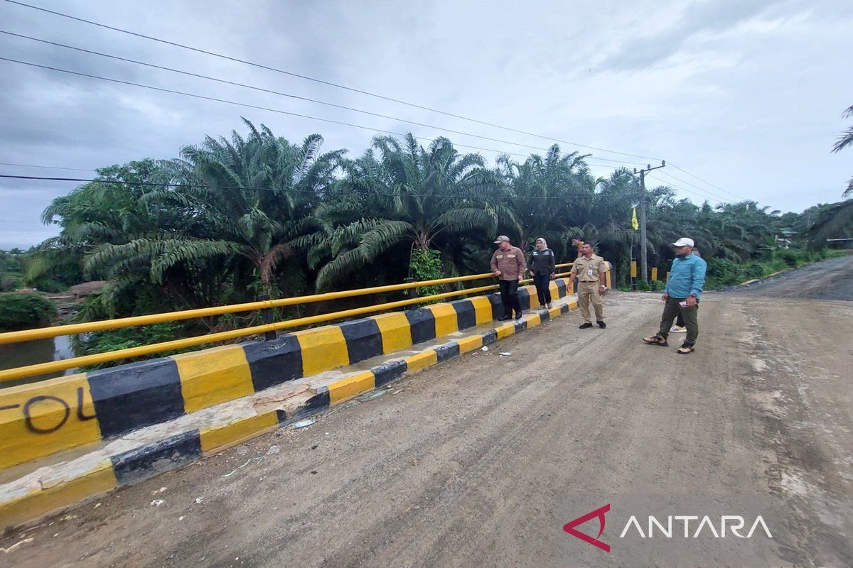 PUPR Kotabaru rampungkan pembangunan jembatan Kelumpang Hilir