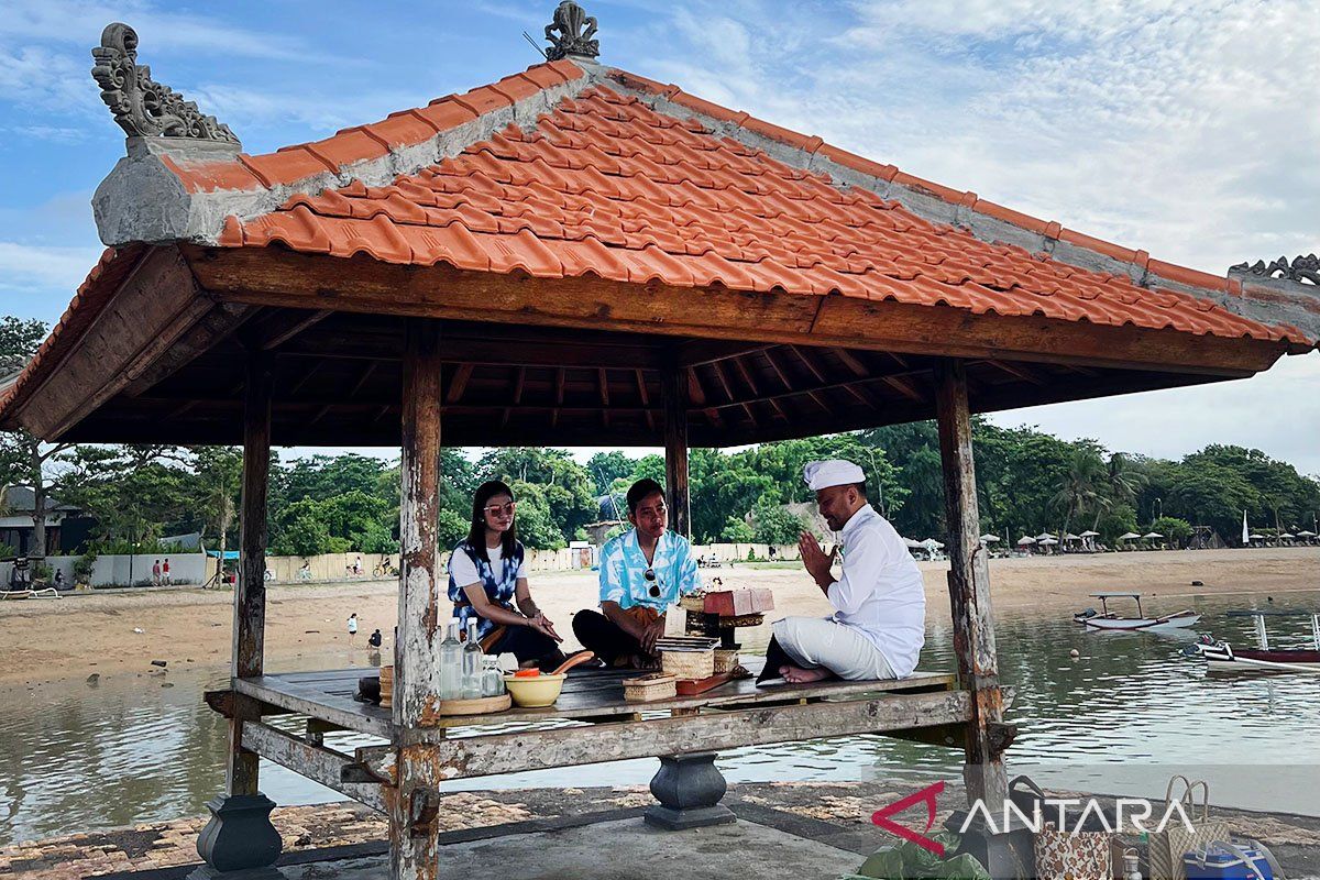 Gibran nikmati wisata kebugaran sambil minum jamu di Bali