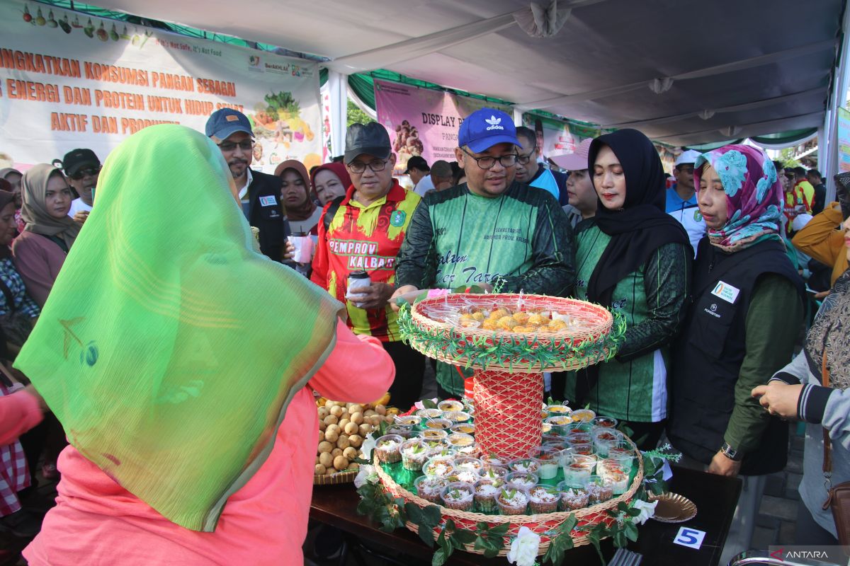 Kalbar gelar Pangan Murah dalam rangka HUT ke-67