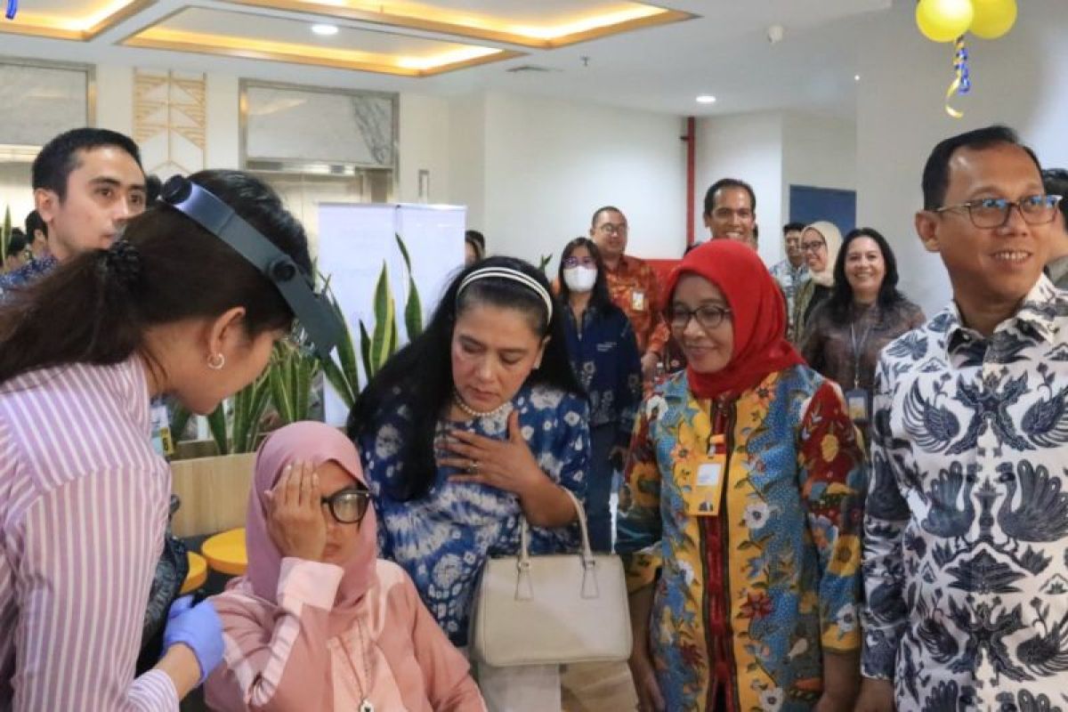 Rayakan ulang tahun ke-9, Bank Mandiri Taspen gelar operasi katarak bersama Allianz