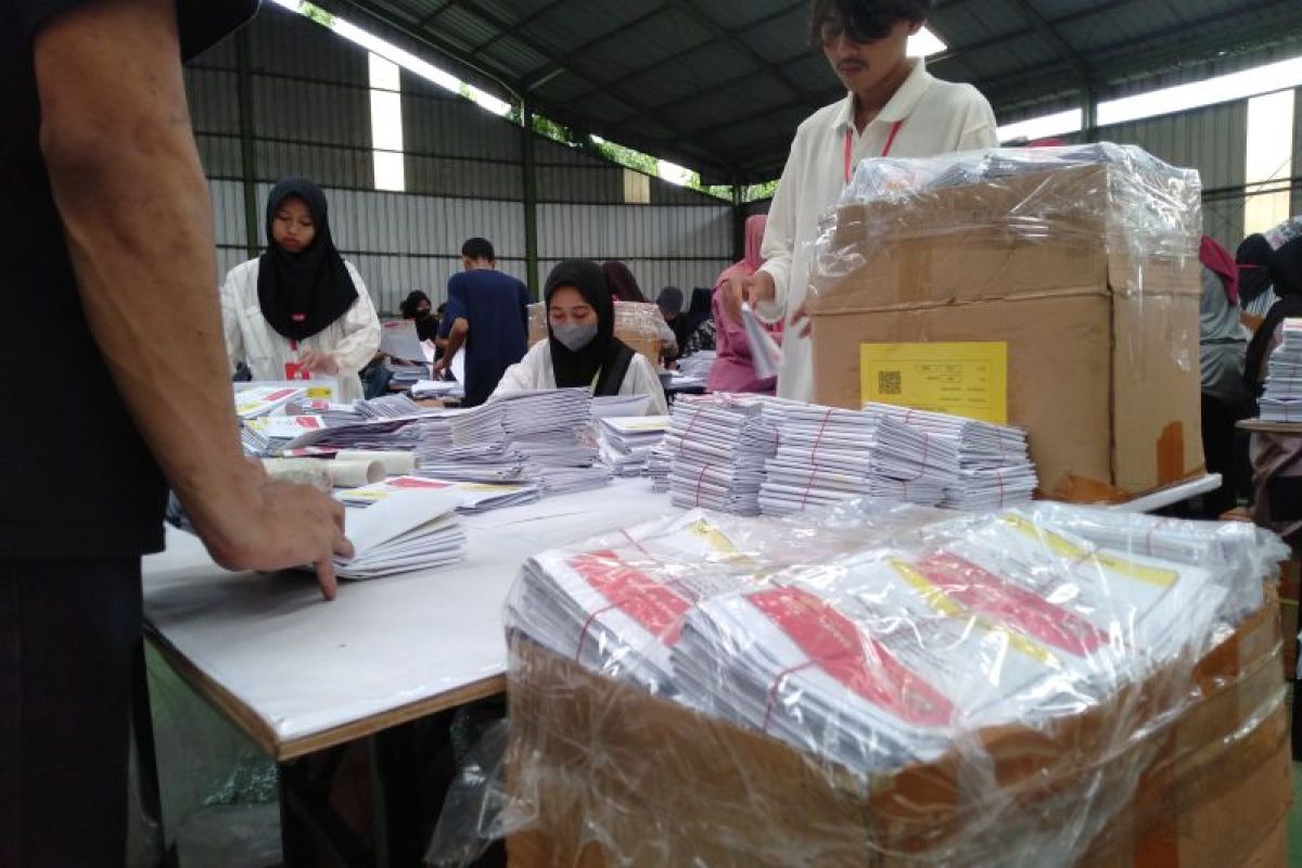 KPU Semarang : Tingkat kerusakan surat suara 0,2 persen