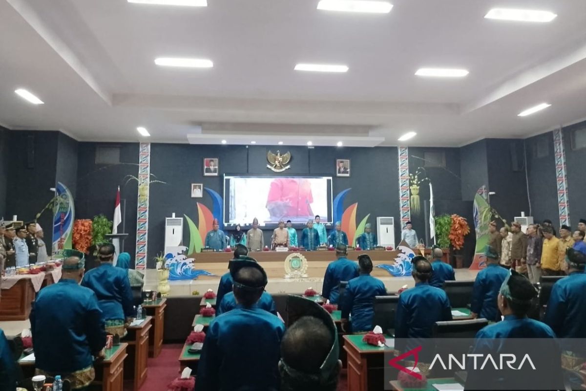 DPRD gelar sidang paripurna istimewa peringati hari jadi ke-21 Belitung Timur