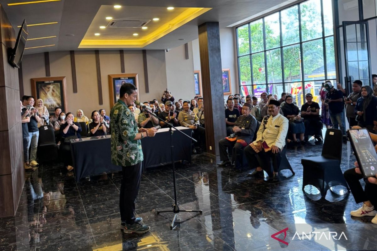 Dukung kemajuan UMKM dan Ekonomi Kreatif, PLN listriki bioskop modern perdana di Belitung