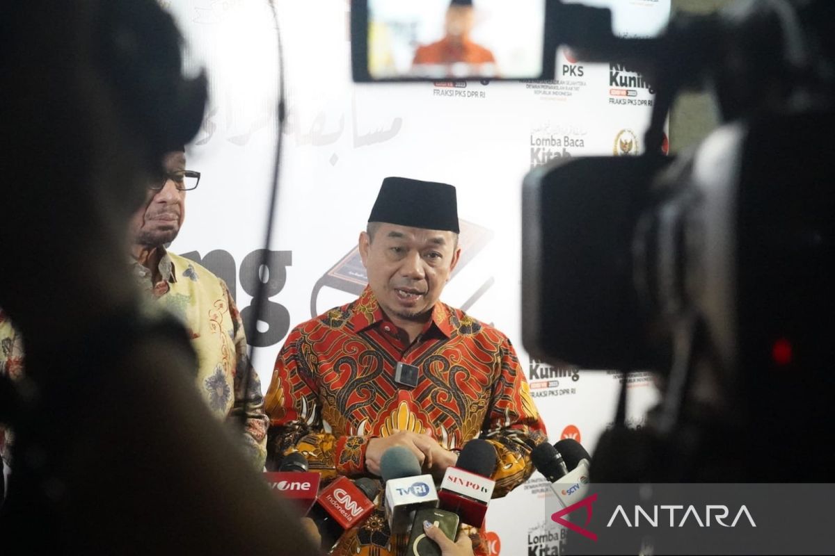 PKS berikan selamat ke Prabowo-Gibran meski tetap buka ruang MK