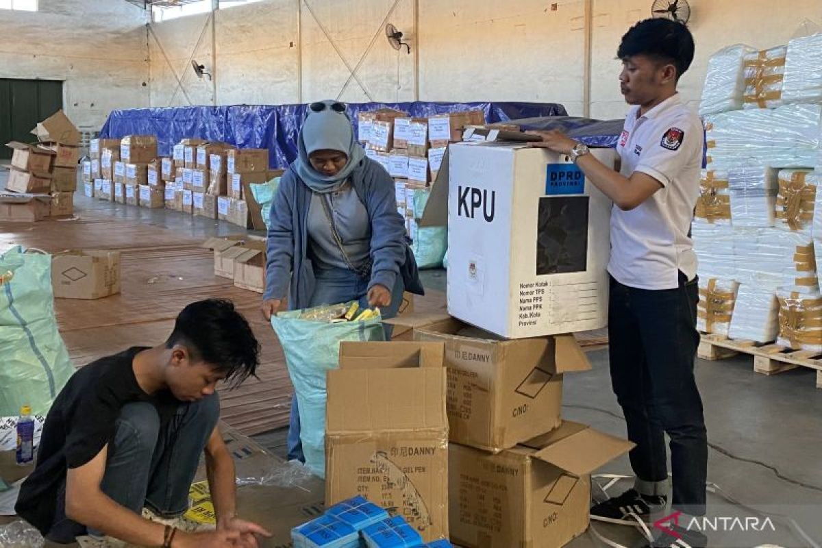 KPU Bandung mulai distribusikan logistik pemilu ke daerah terpencil