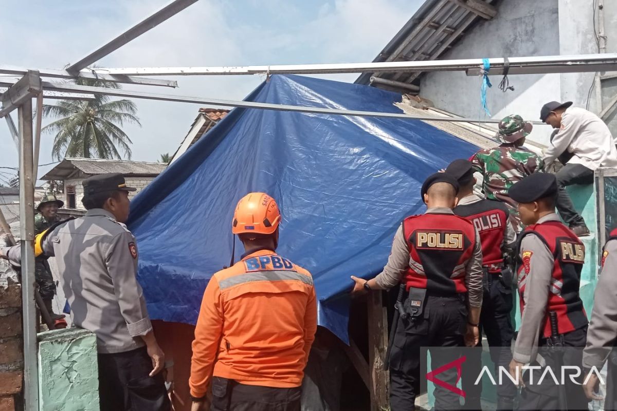 Kerugian akibat becana puting beliung di Kota Sukabumi lebih dari Rp100 juta