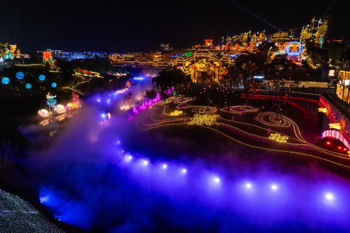 Semarak pameran lentera di Kota Zigong, China