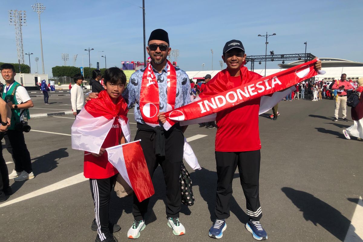 Ribuan suporter dukungan langsung Timnas Indonesia di Qatar