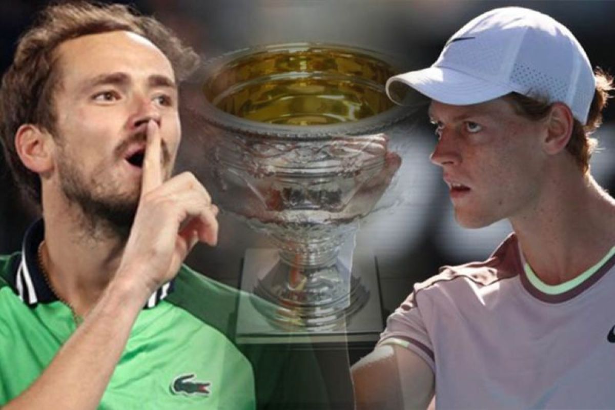 Petenis Medvedev dan Sinner bersiap untuk ukir nama di trofi Australian Open 2024