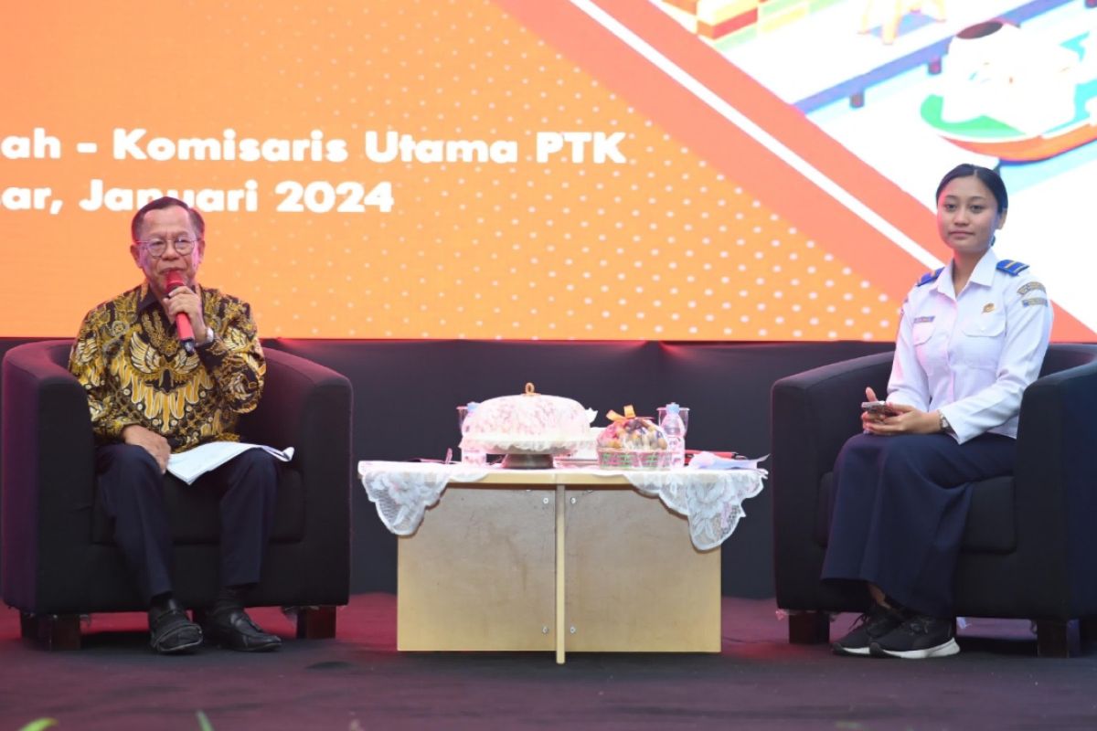 Komut PTK berbagi pengetahuan kemaritiman sektor migas ke Taruna PIP Makassar