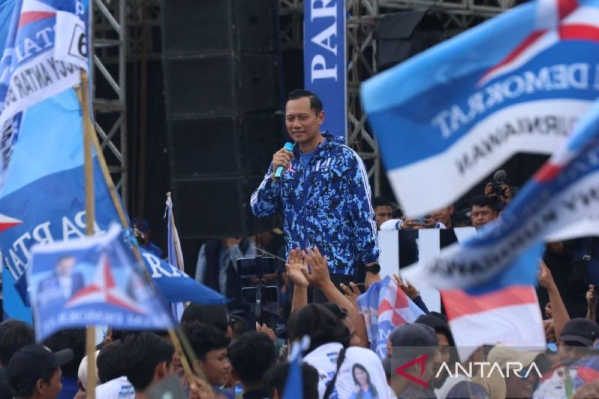 Puluhan ribu warga hadiri kampanye akbar Partai Demokrat di Banyuwangi