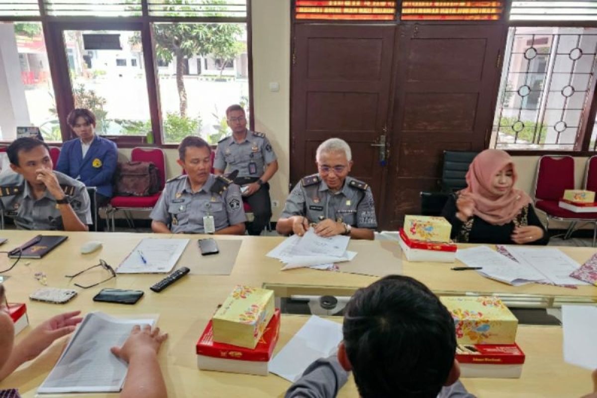 Tanggapi pengaduan, MPW Jateng periksa tiga notaris terlapor