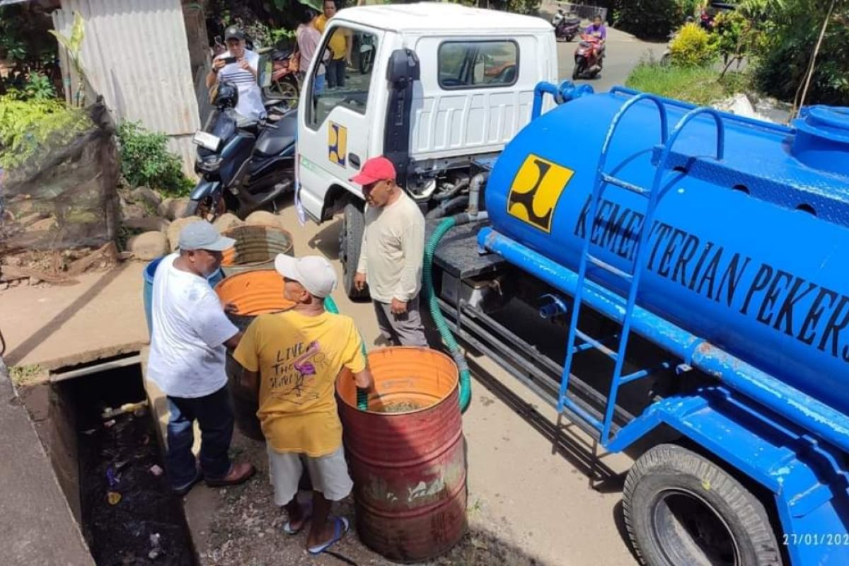Enam lokasi terdampak krisis air dapat penyaluran air bersih dari Pemkot Ambon