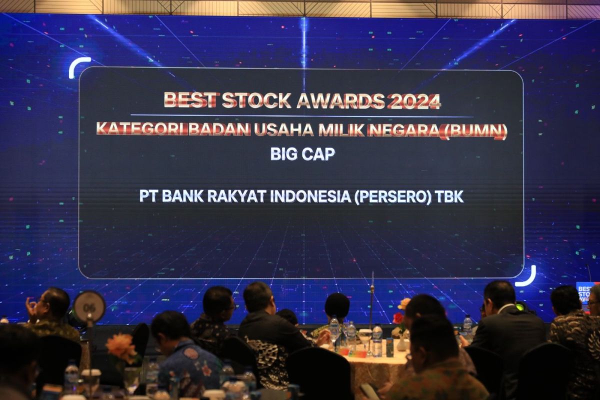 Berkontribusi Kuatkan IHSG, BBRI diganjar 2 penghargaan Best Stock Awards 2024