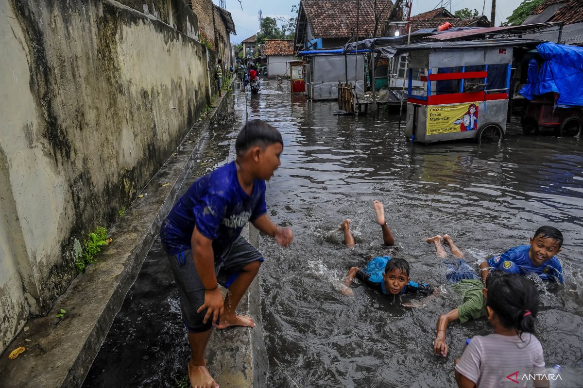 Lima daerah di Banten berpotensi hujan lebat disertai angin kencang
