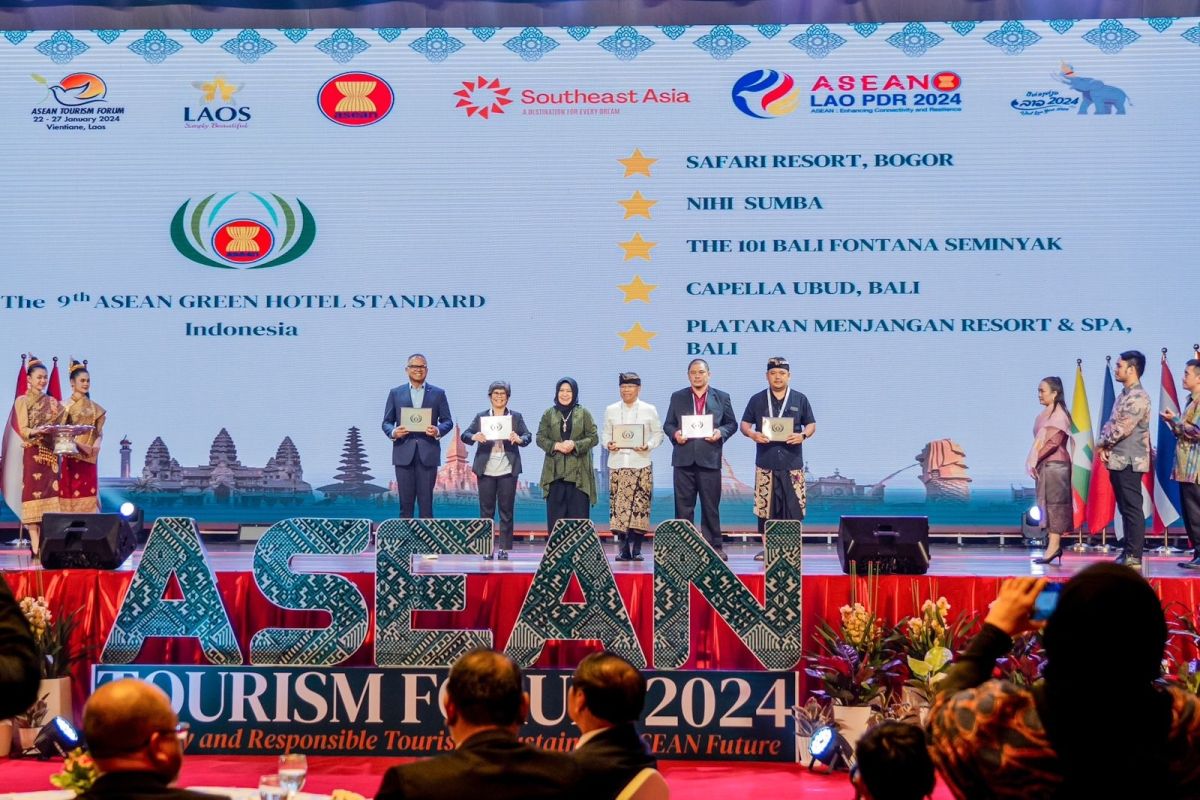 Indonesia wins big at ASEANTourism Awards in Laos