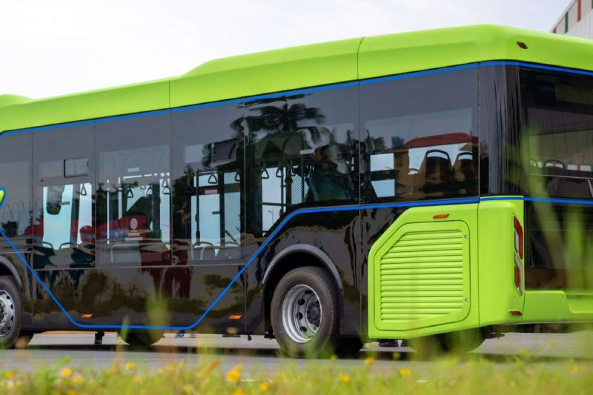 VinFast kenalkan bus listrik di ajang IIMS 2024