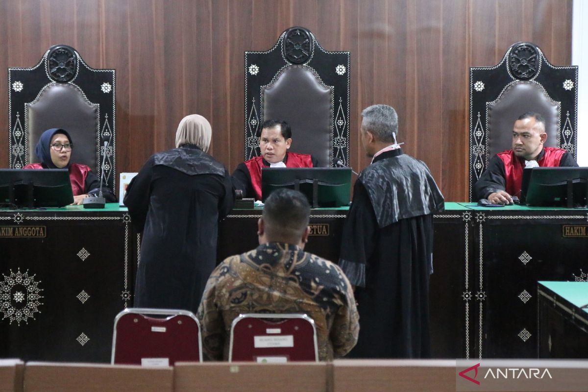 Pengadilan Mataram gelar sidang Kades Langko kampanyekan istri caleg