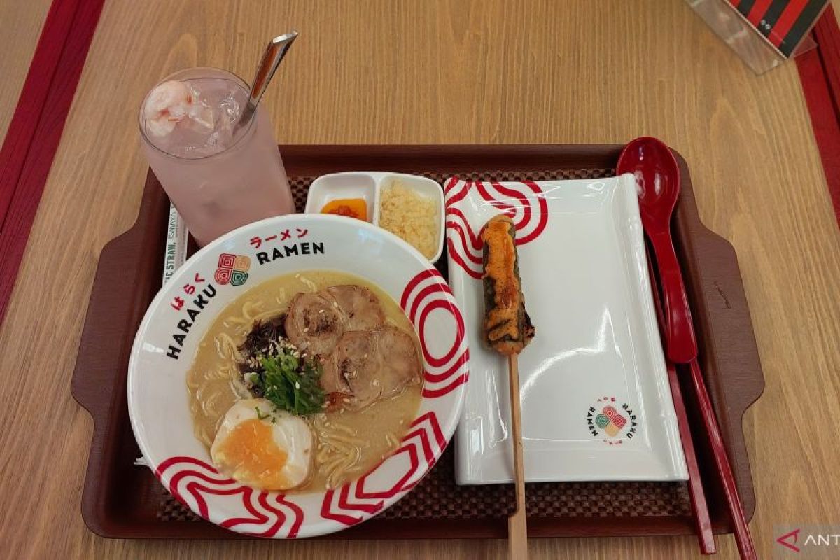 Merasakan pengalaman berbeda makan ramen di Haraku Ramen