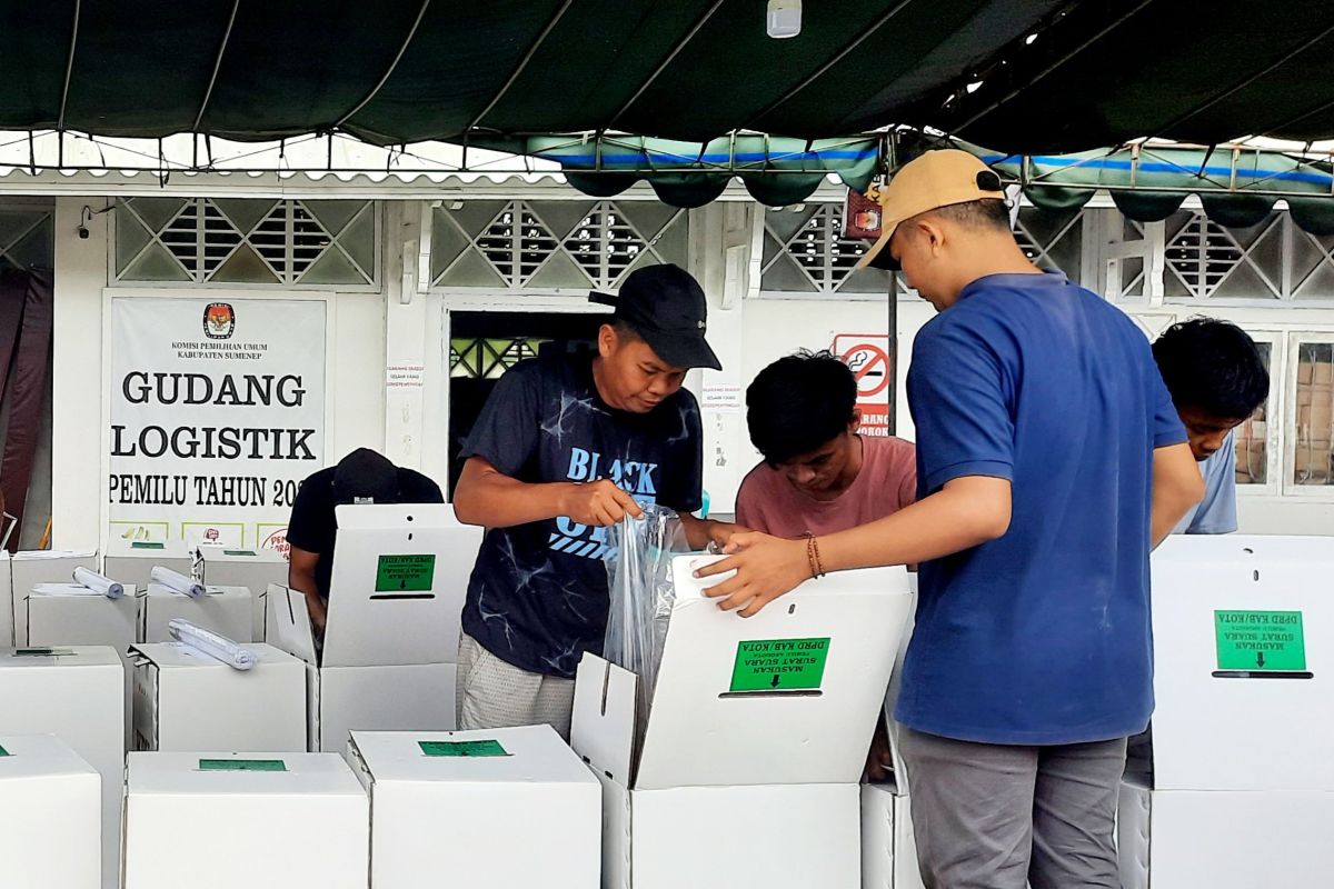 KPU Sumenep distribusikan logistik ke Pulau Masalembu