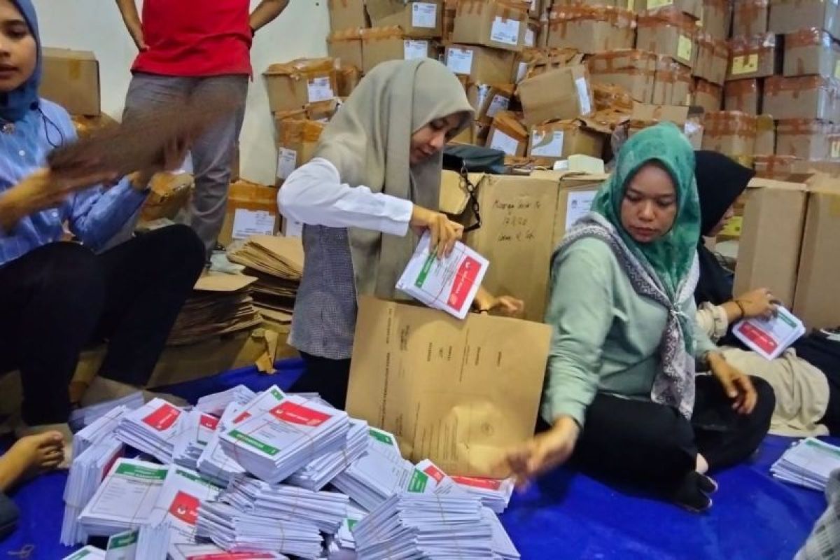 KPU Situbondo targetkan pengemasan logistik rampung 4 Februari