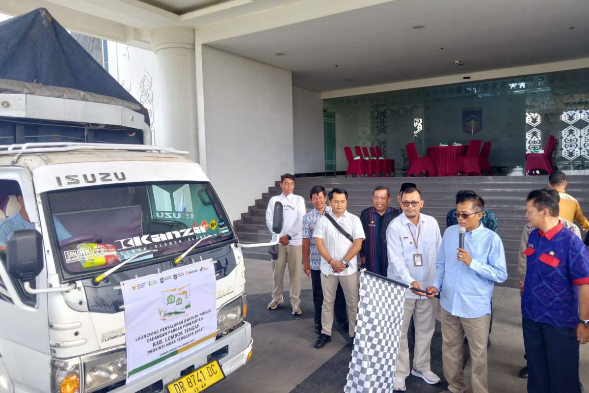 Ribuan warga Lombok Tengah terima bantuan pangan beras