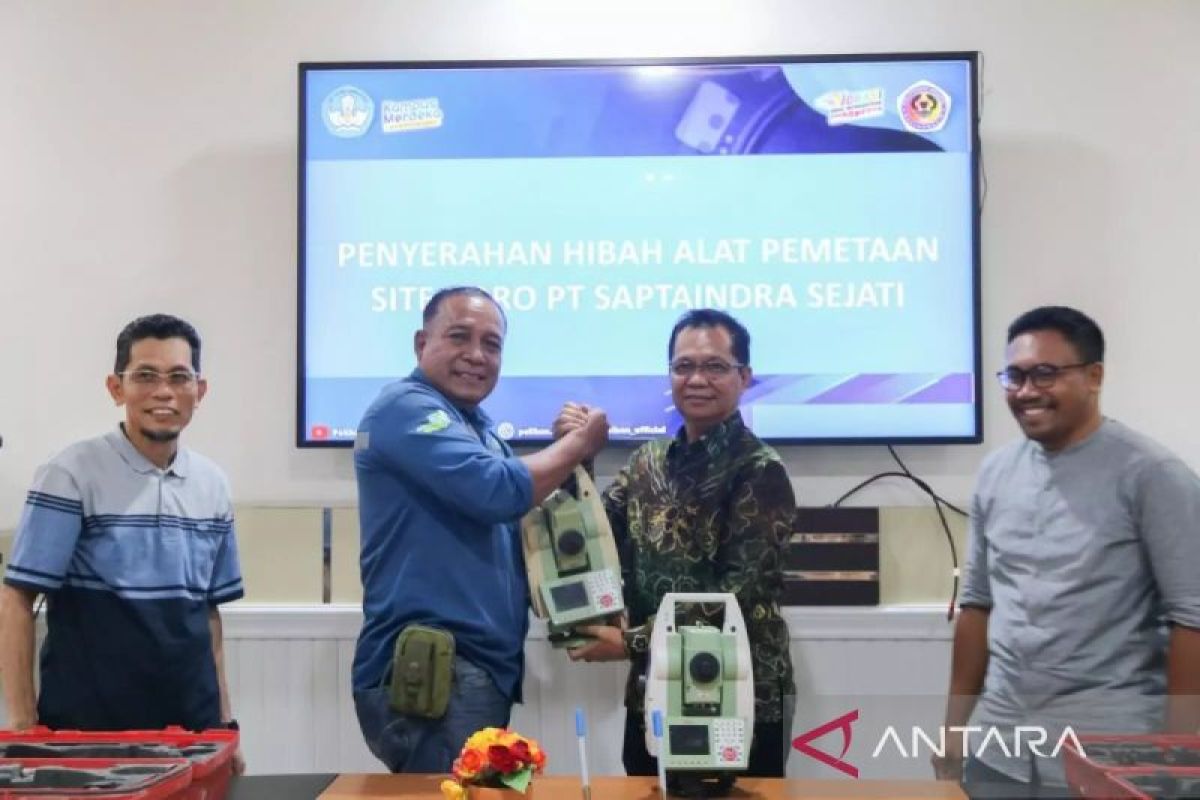 Poliban terima hibah alat pemetaan 