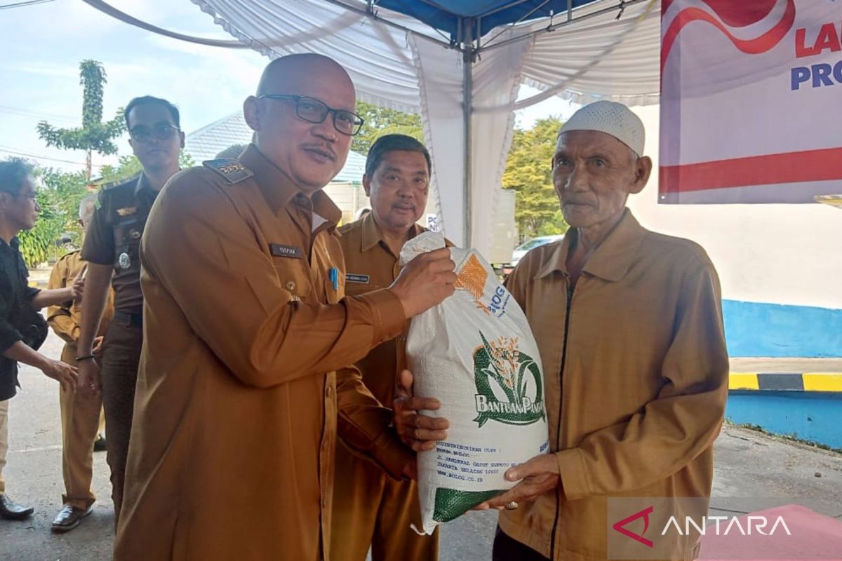 Pj Bupati Belitung berharap bantuan pangan penuhi kebutuhan masyarakat
