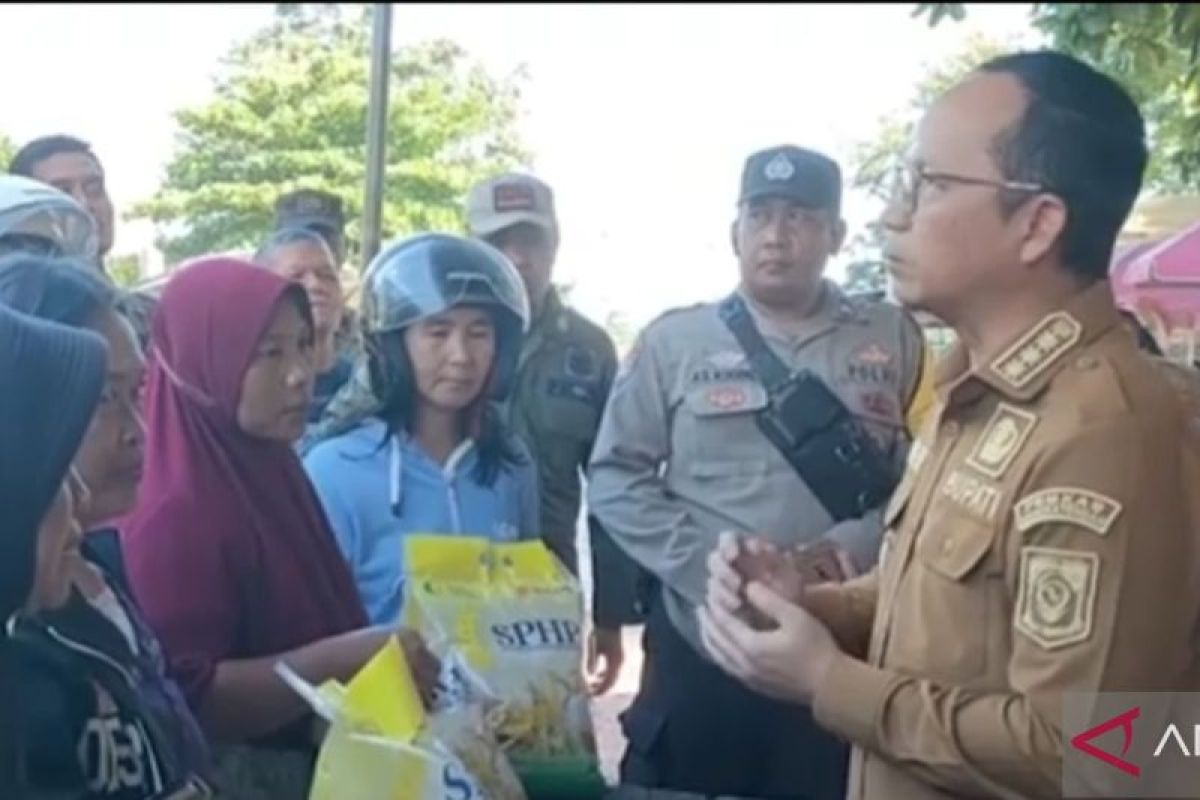 Bangka Tengah gelar operasi pasar kebutuhan pokok murah