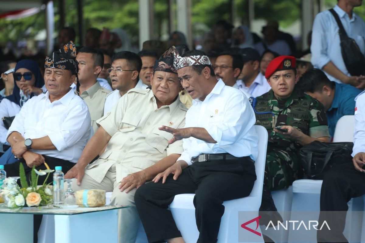 Menhan sebut Mentan Amran sebagai panglima pangan