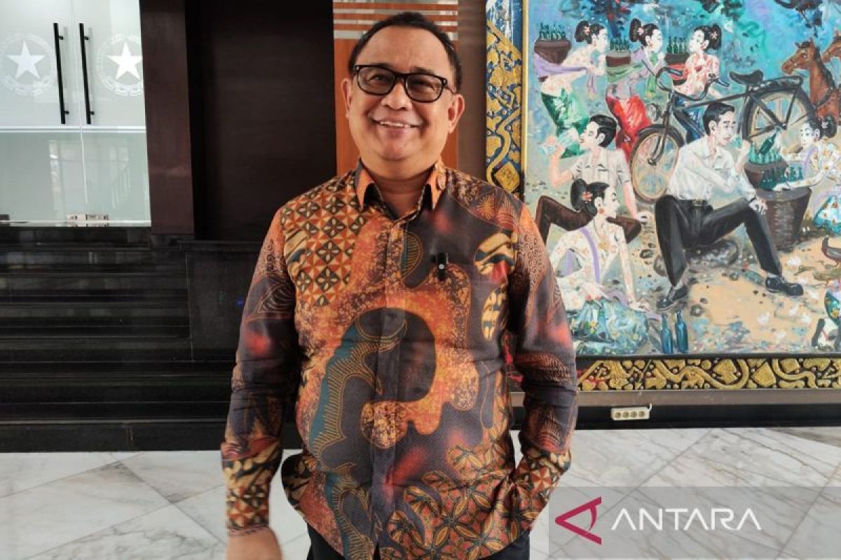 Bertemu Pratikno, Ari: Mahfud belum sampaikan surat pengunduran diri