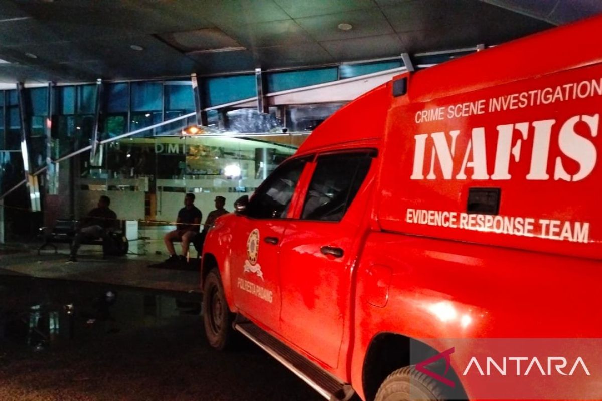 Polisi menduga ledakan di Rumah Sakit Semen Padang akibat gangguan instalasi AC